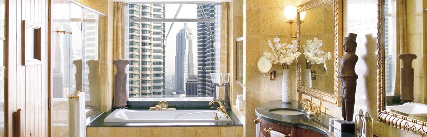 Treat yourself with one of the Mandarin Oriental, Kuala Lumpur's enticing accommodation packages. Stay in one of our suites and experience the luxury and comfort of its spa-like bathrooms.