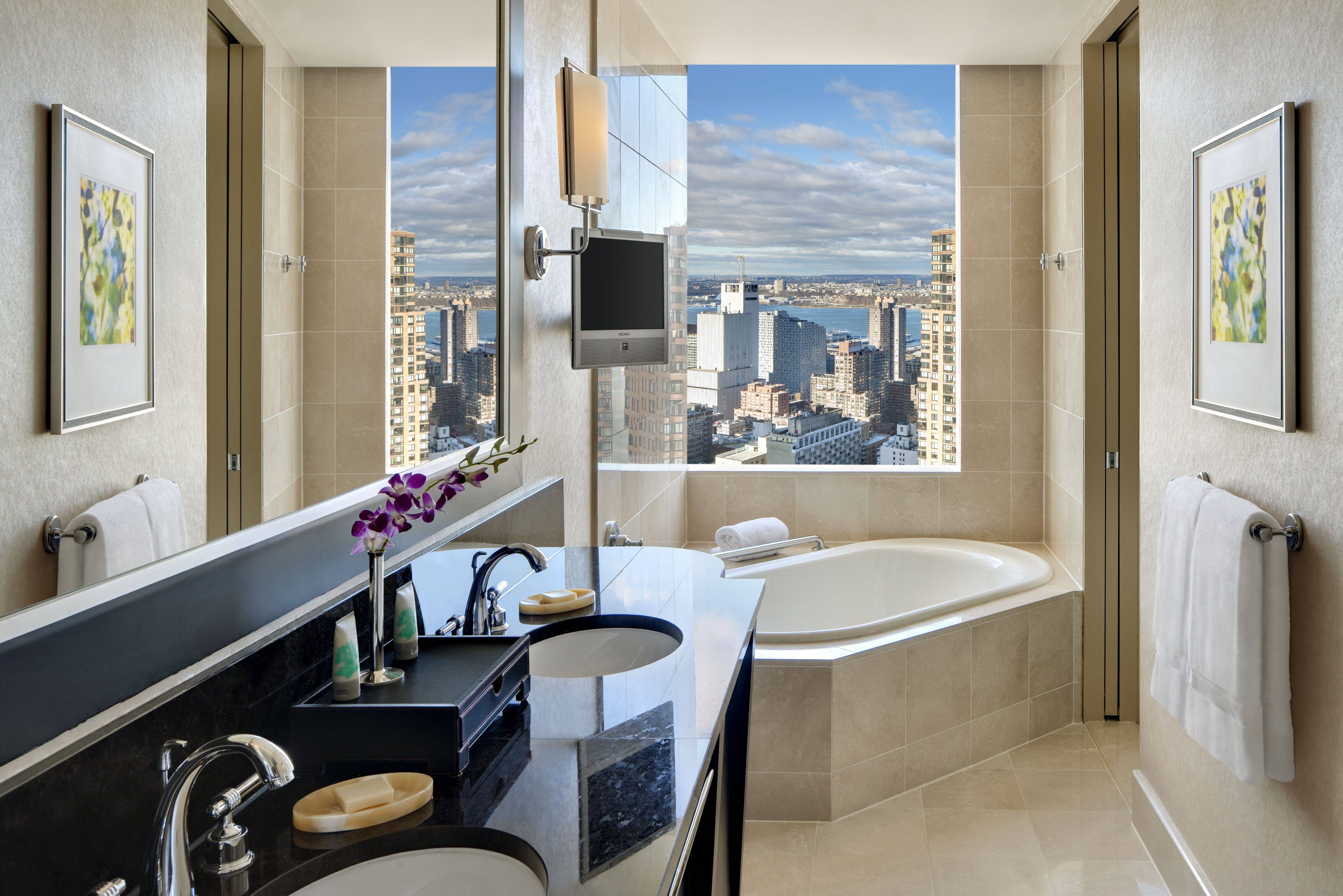 Hudson River View Bathroom