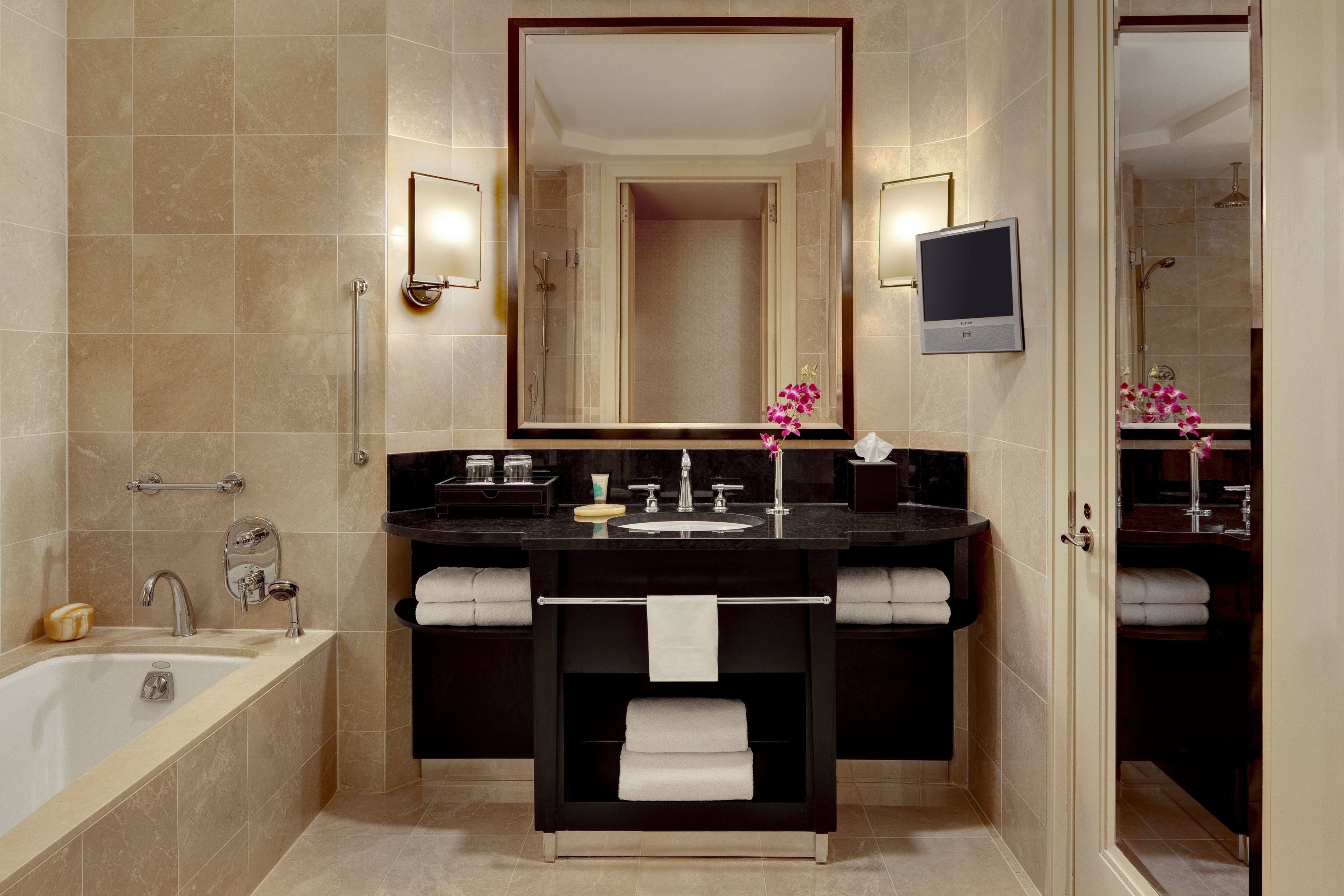 Premier Central Park View Bathroom