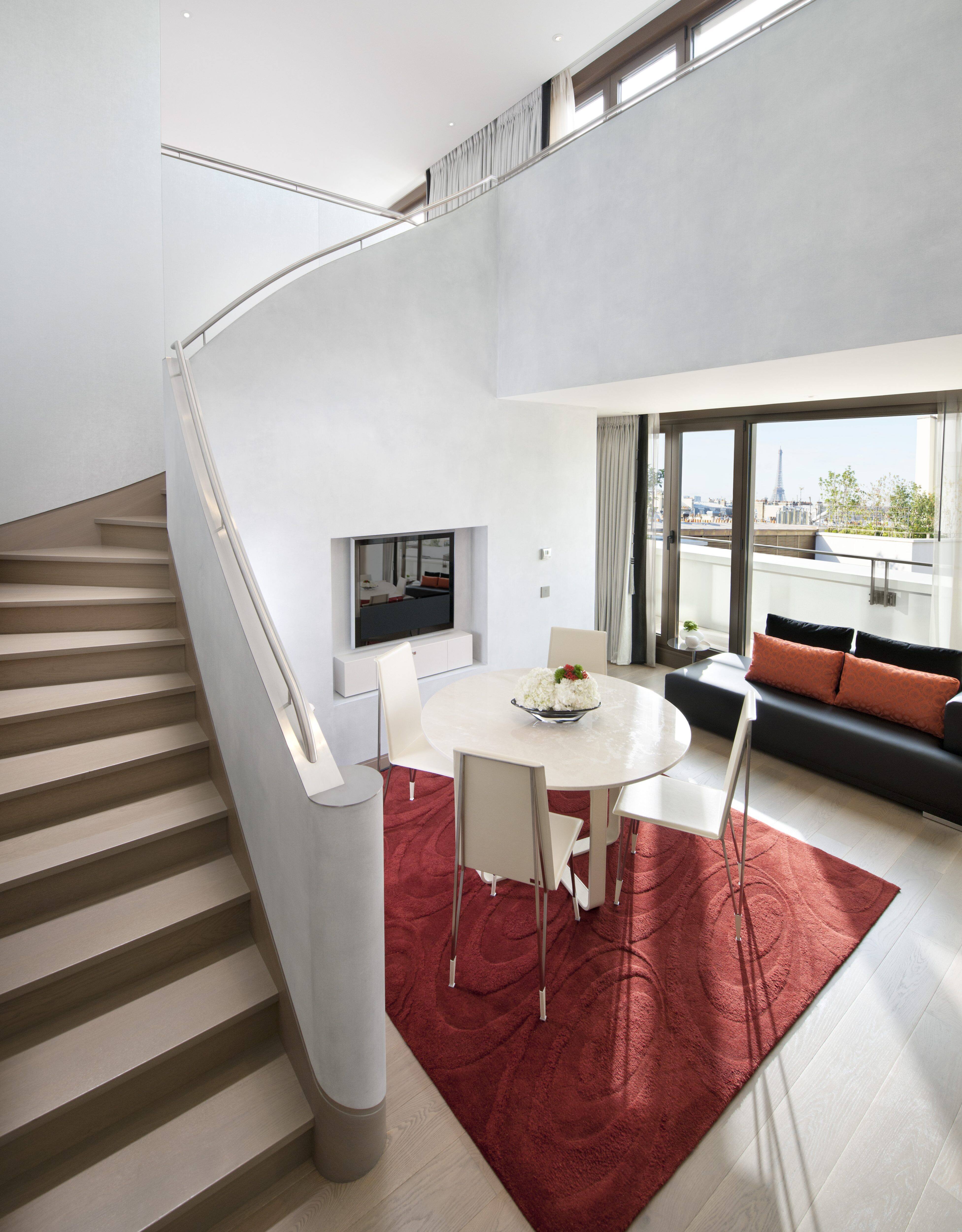 Cabochons Suite Living Room and Terrace