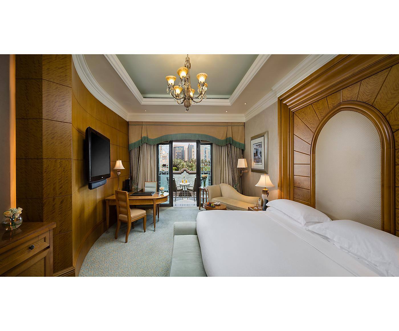 Luxury 5 Star  Hotel  Abu Dhabi Emirates Palace