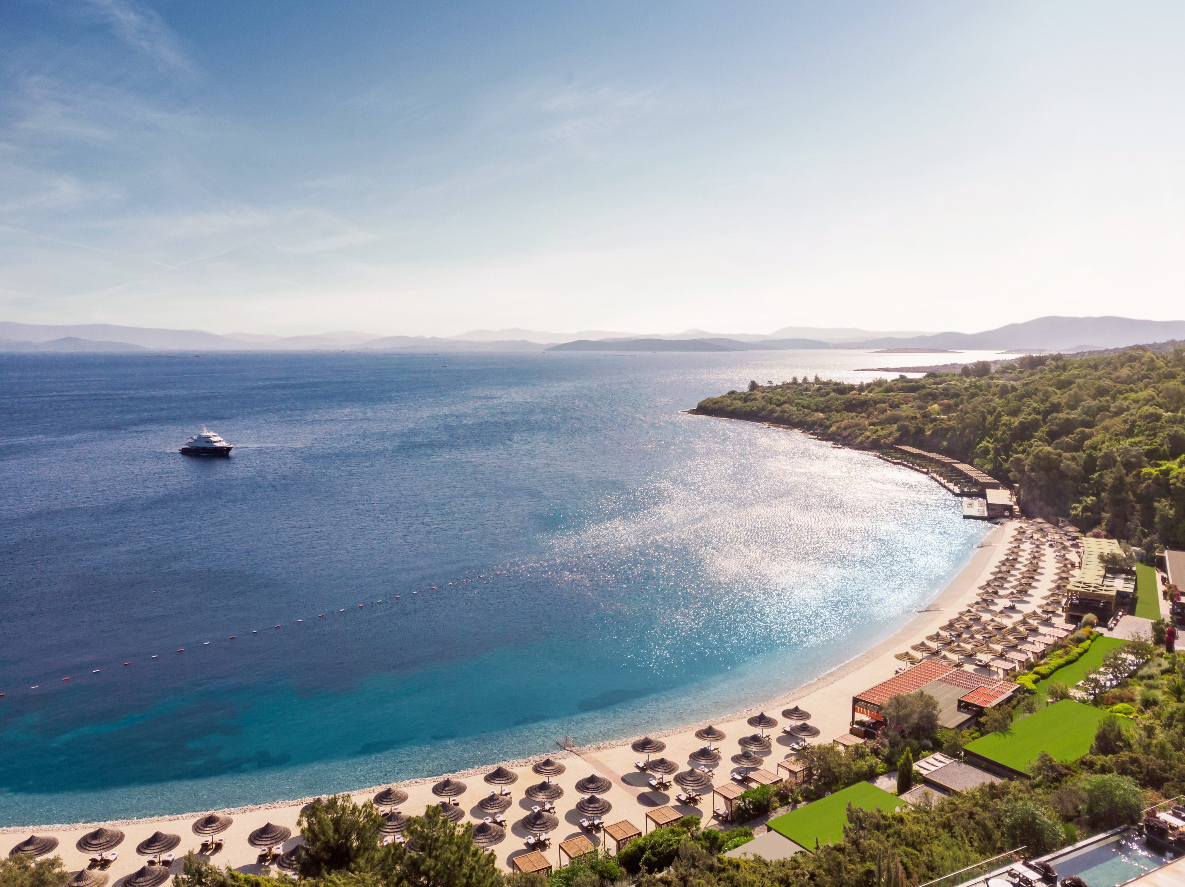 Mandarin Oriental Bodrum: ultra-luxurious eco-responsible hotel in the  nature, with two private beaches in Turkey