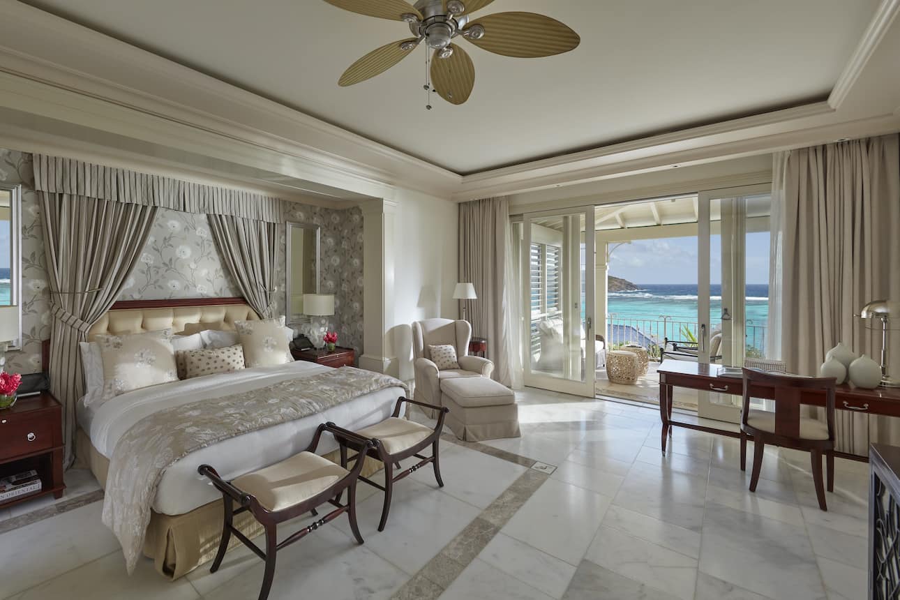 lagoon villa bedroom