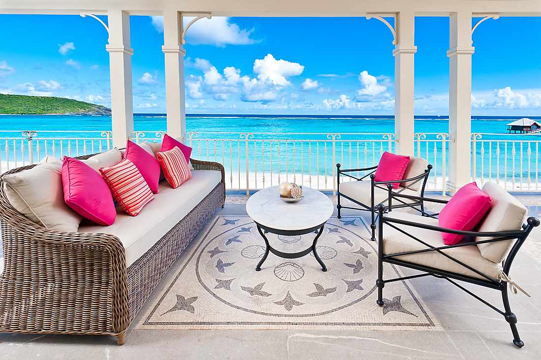 One Bedroom Oceanview Penthouse outdoor seating