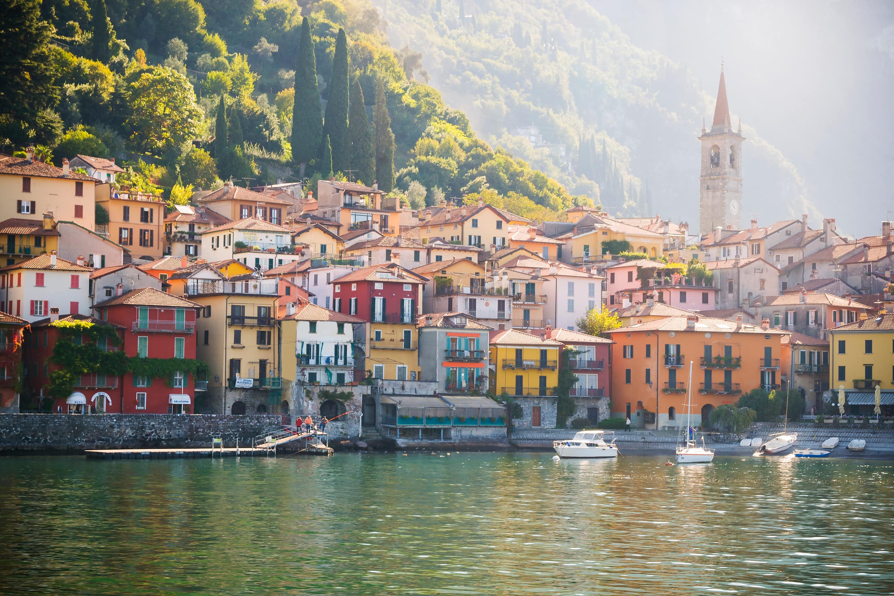 Pretty multicoloured houses on the banks of Lake Como