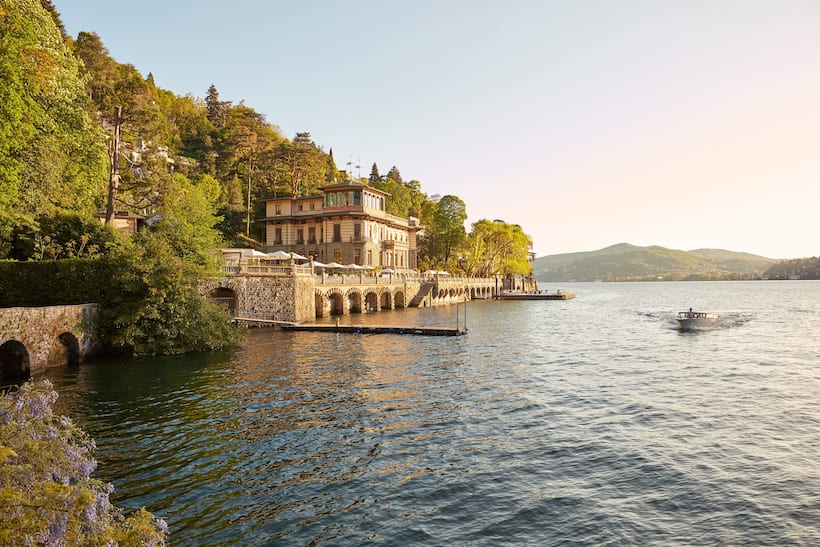 Vue sur le lac de Côme et l’hôtel Mandarin Oriental, Lago di Como