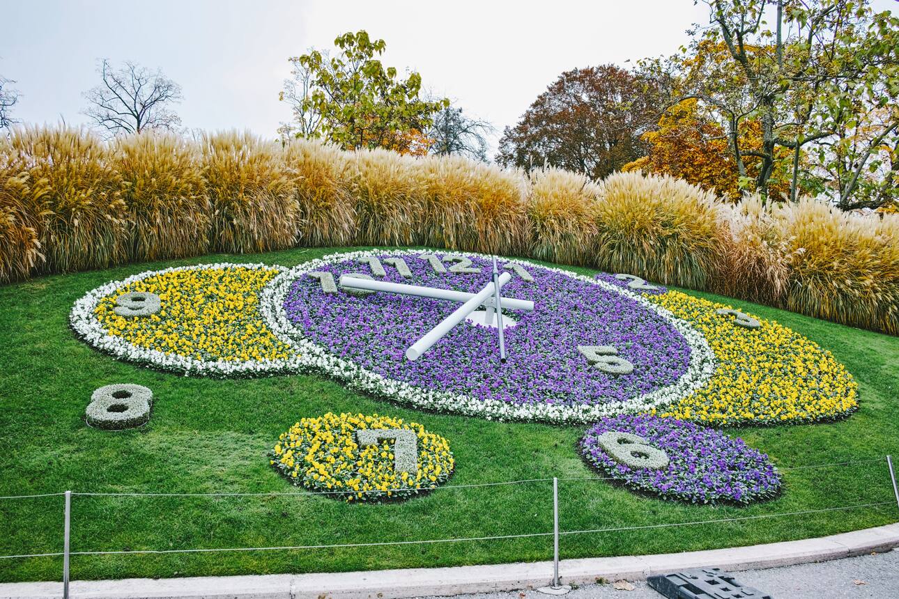 Geneva's outdoor flower clock