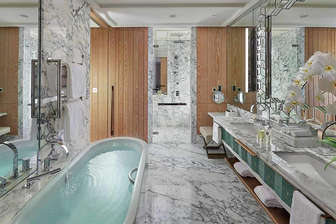 غرف وأجنحة فاخرة في دبي ماندارين أورينتال جميرا دبي