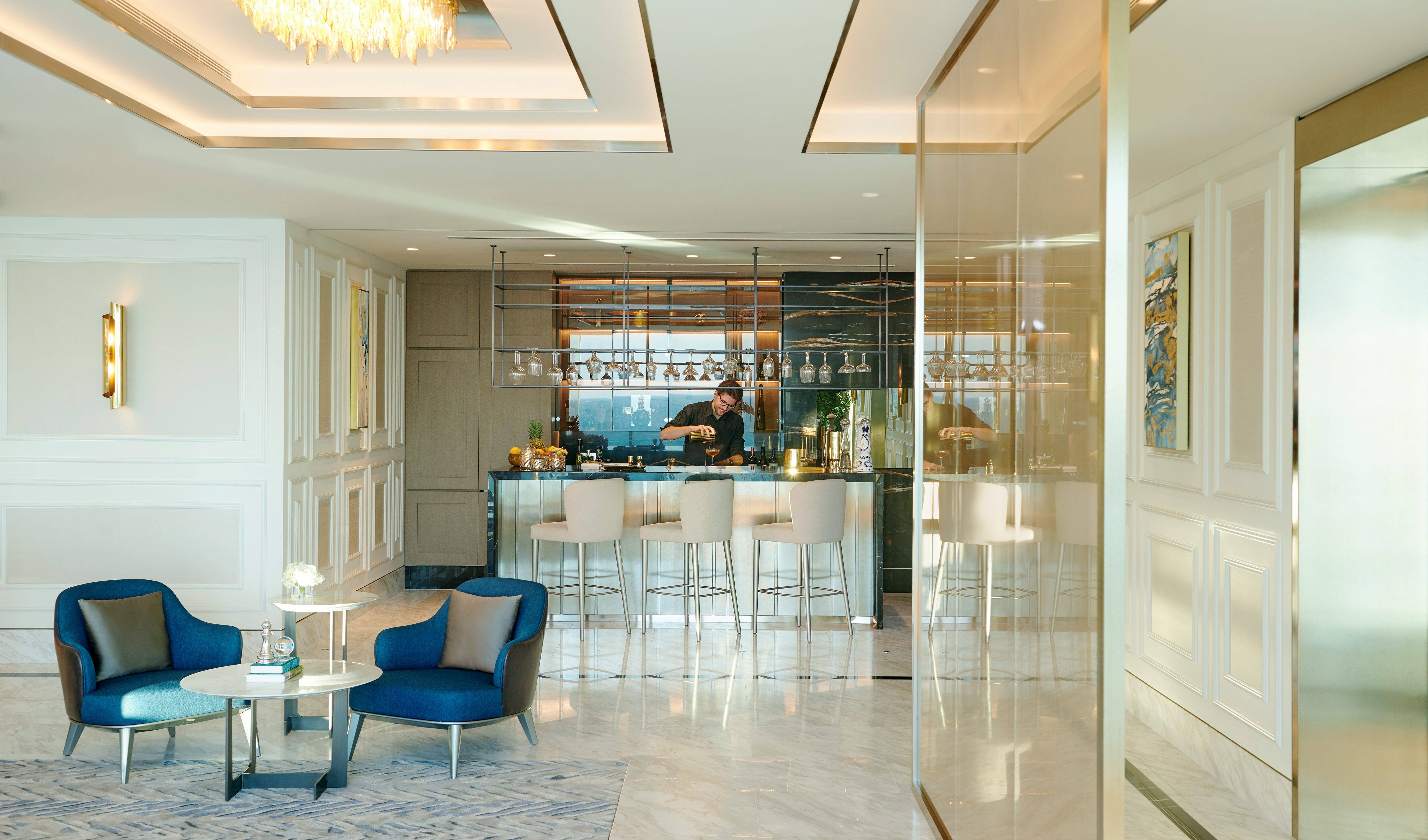 Royal Penthouse private bar