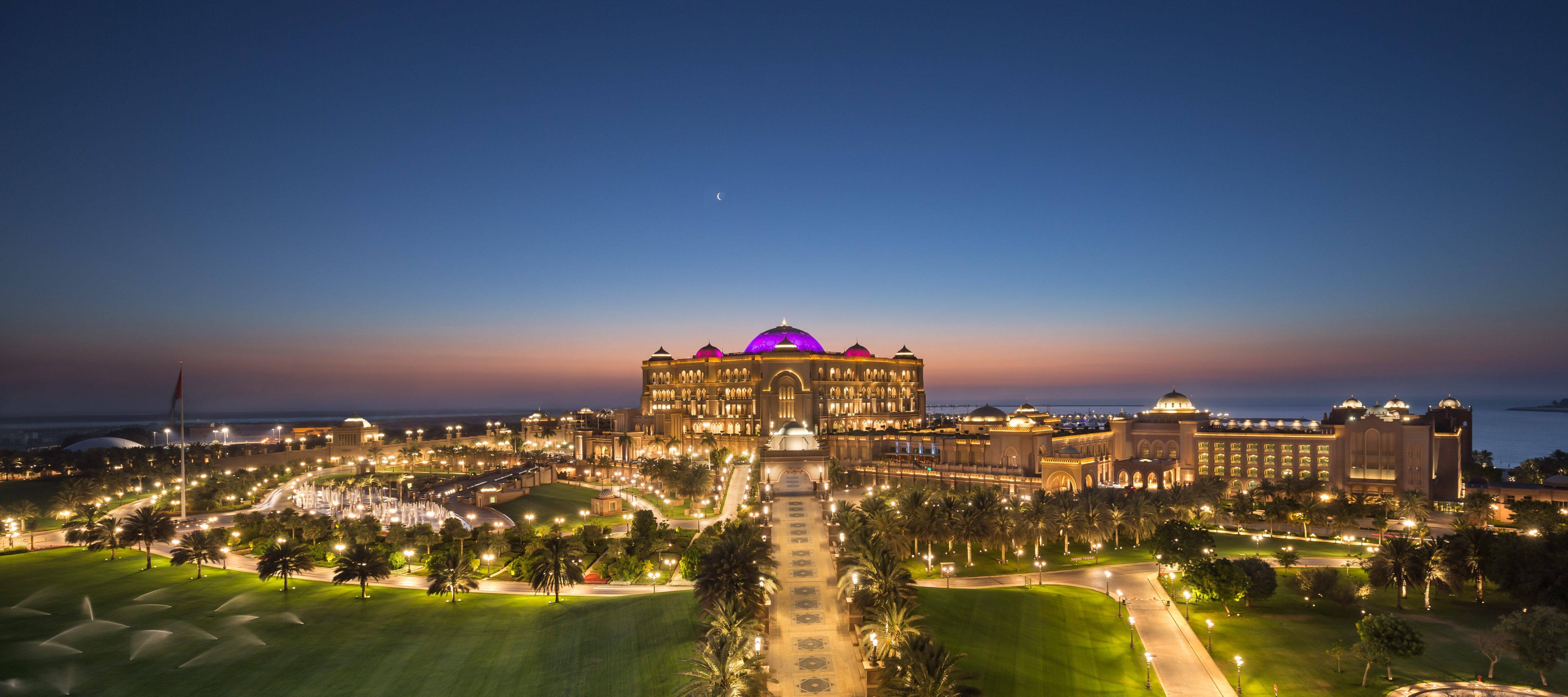 Luxury 5 Star Hotel | Abu Dhabi | Emirates Palace 