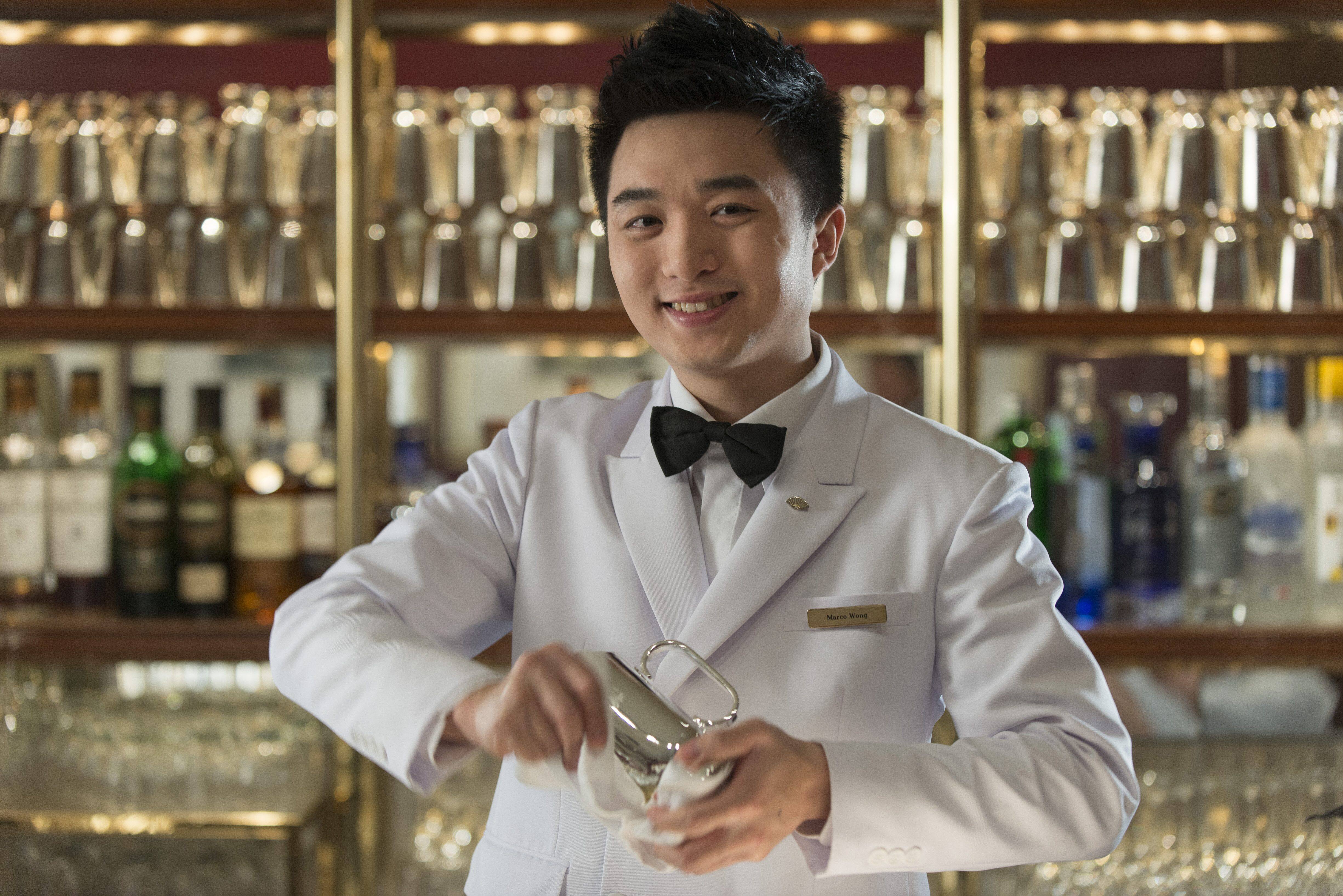 Captains Bar Bars in Central Mandarin Oriental, Hong Kong