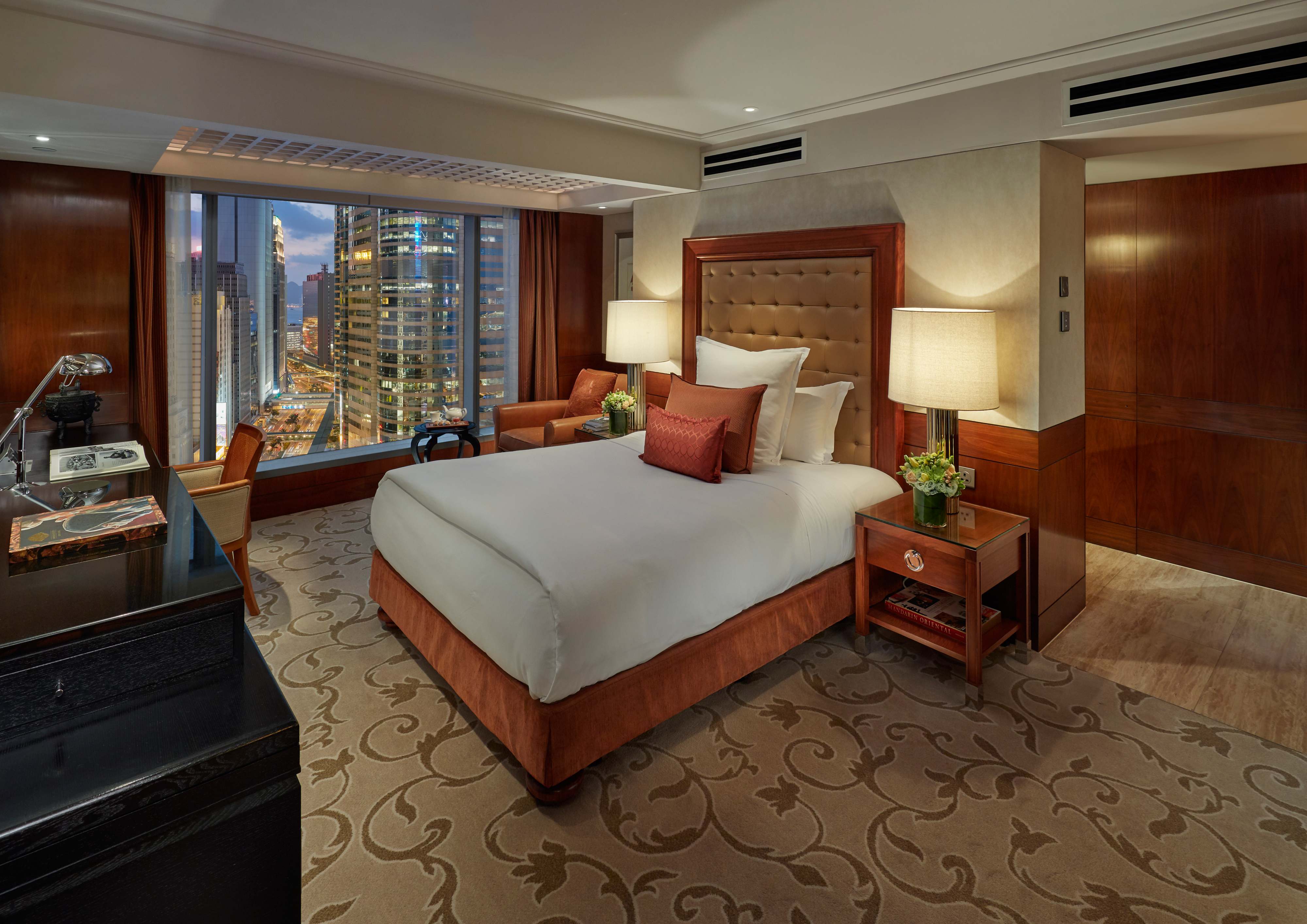 Luxury 5 Star Hotel | Central | Mandarin Oriental, Hong Kong