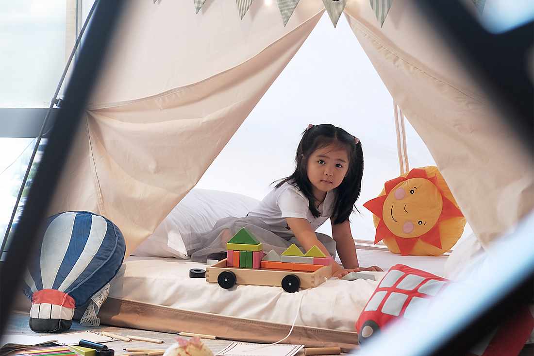 kid inside tent
