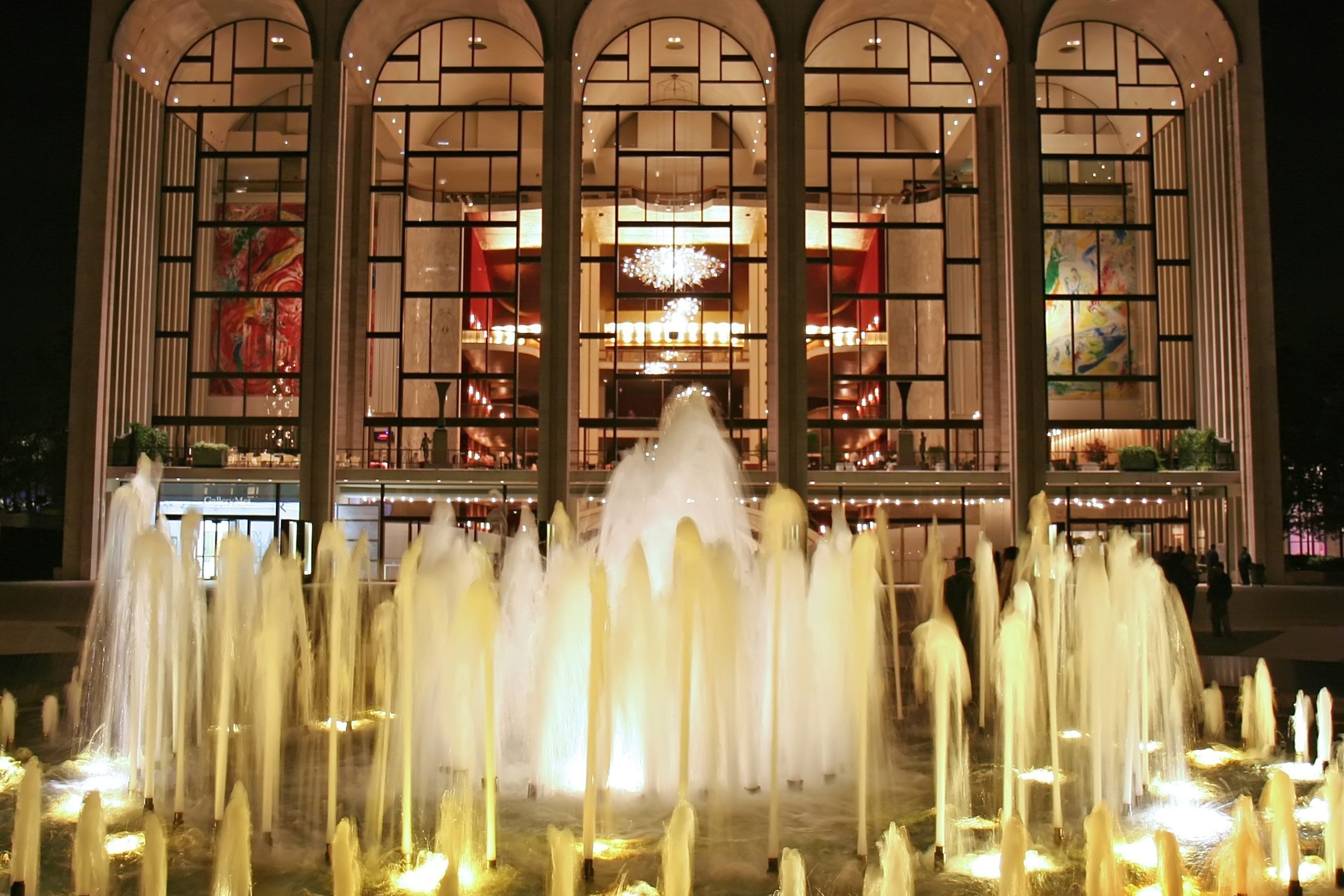 Enjoy Performances at Lincoln Center