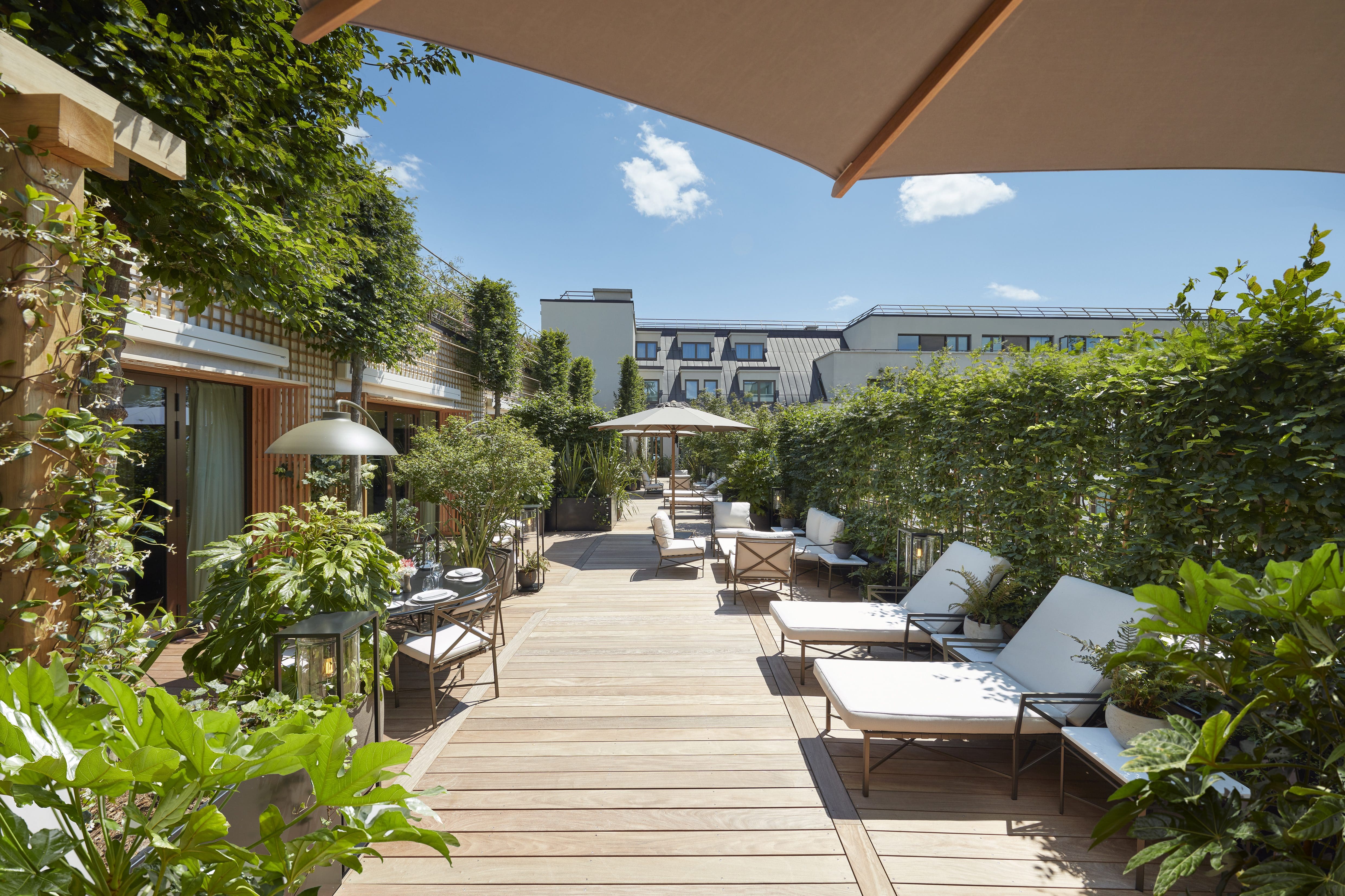 Paris 2019 Suite Parisian Apartment Terrace 02