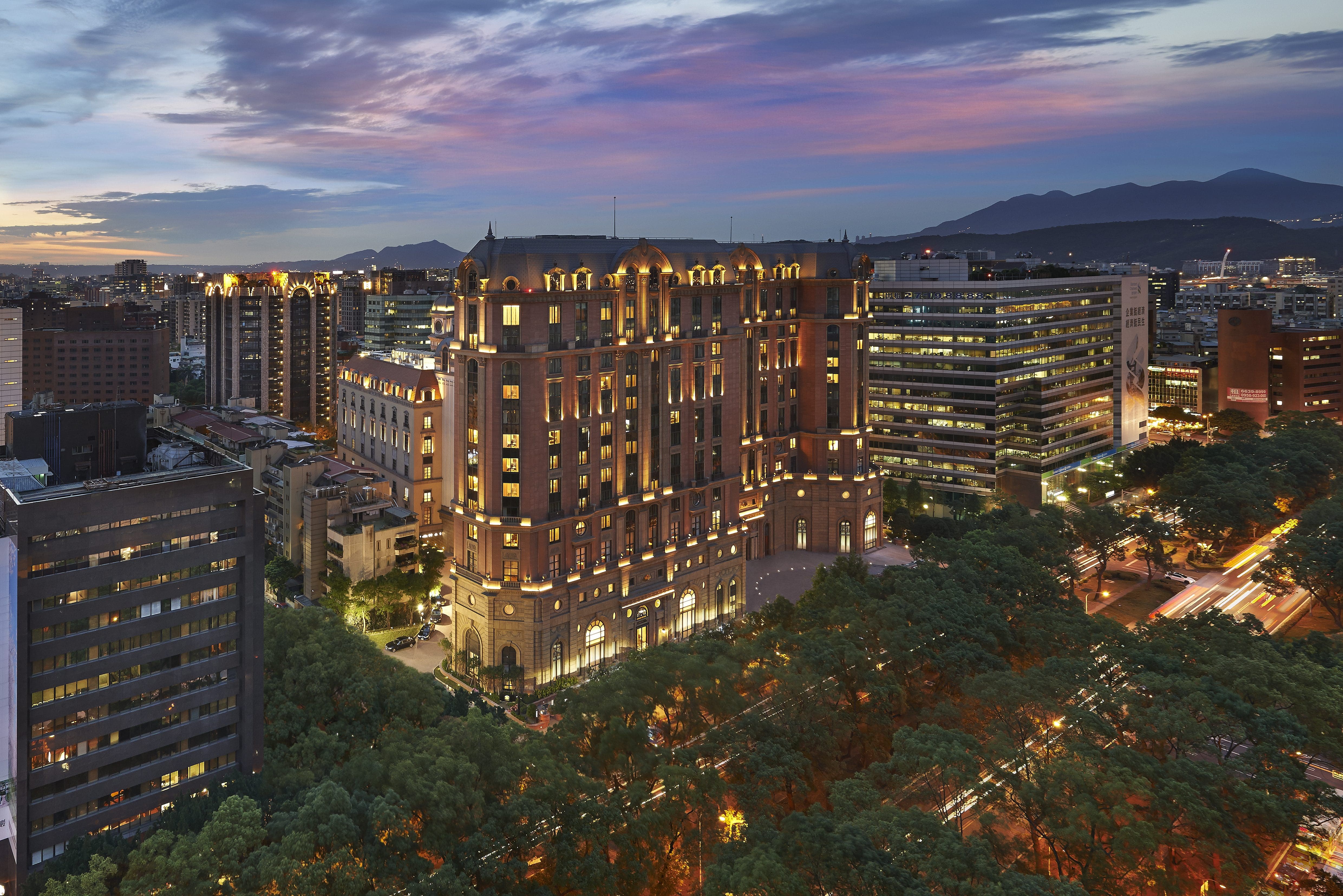 Luxury 5 Star Hotel Songshan Mandarin Oriental Taipei - 