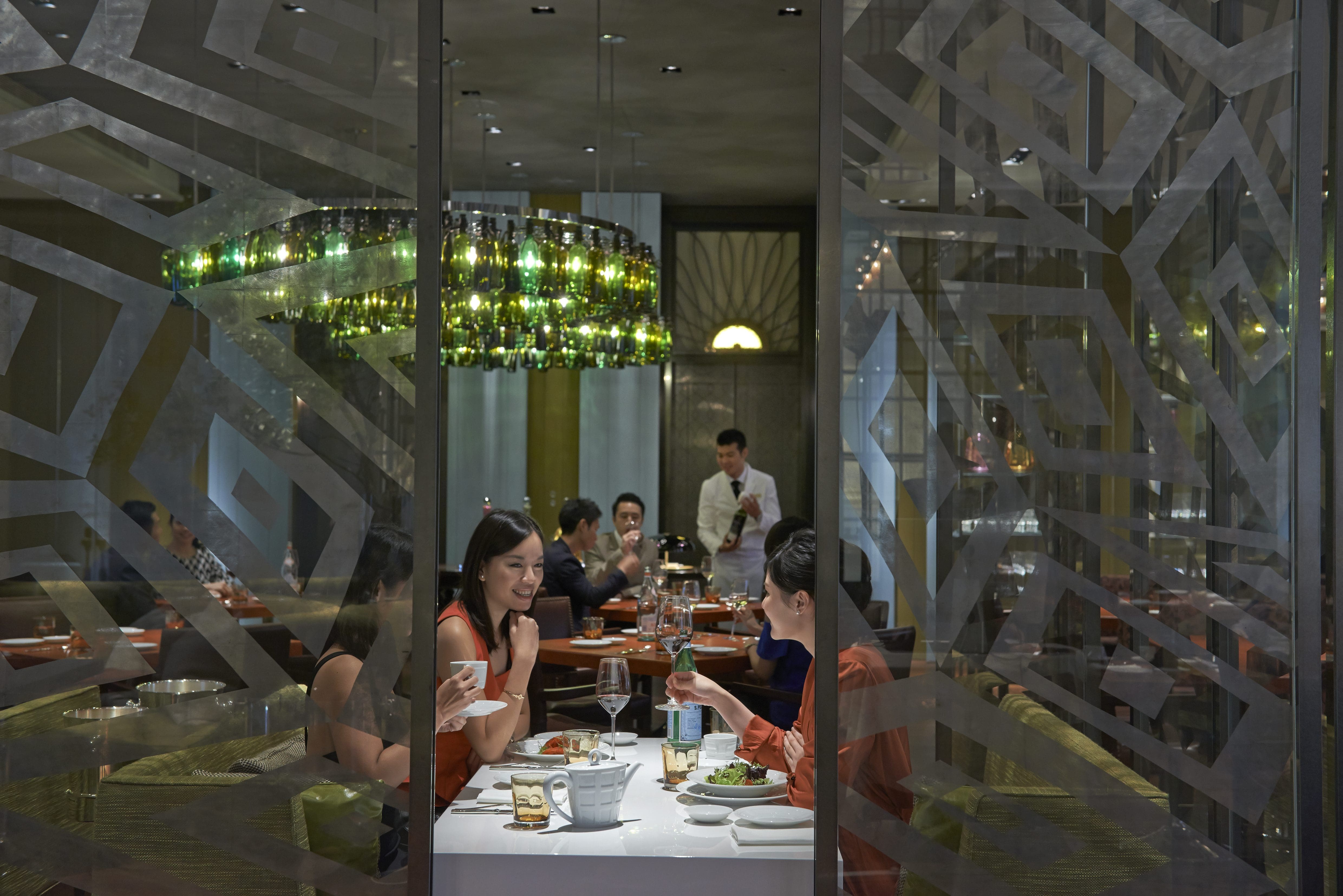 in taiwan foreigner open restaurant Oriental  Mandarin   Taipei Italian Bencotto Restaurant